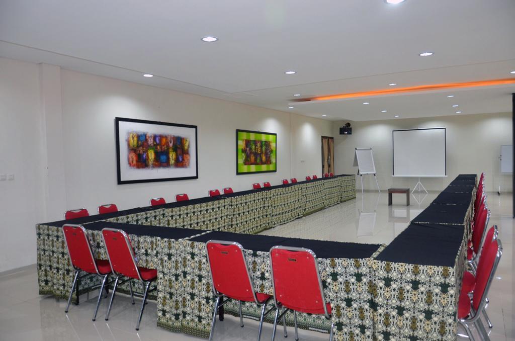 Bumi Cikeas Sentul Bogor Hotell Eksteriør bilde